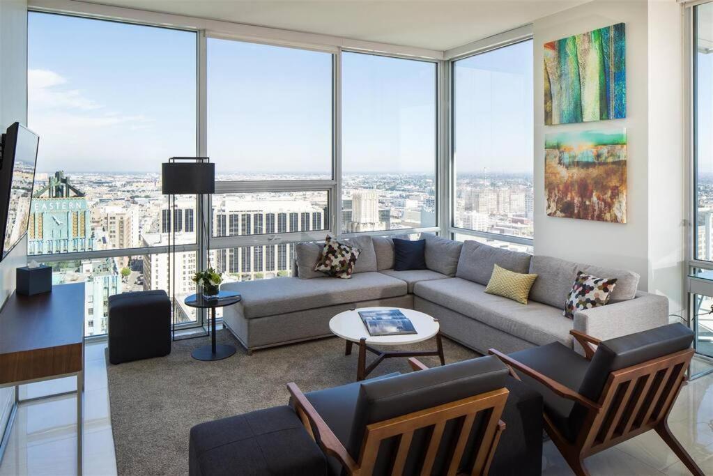 Top Floor High Rise 3 Bed Dtla Skyscraper Penthouse Los Angeles Bagian luar foto