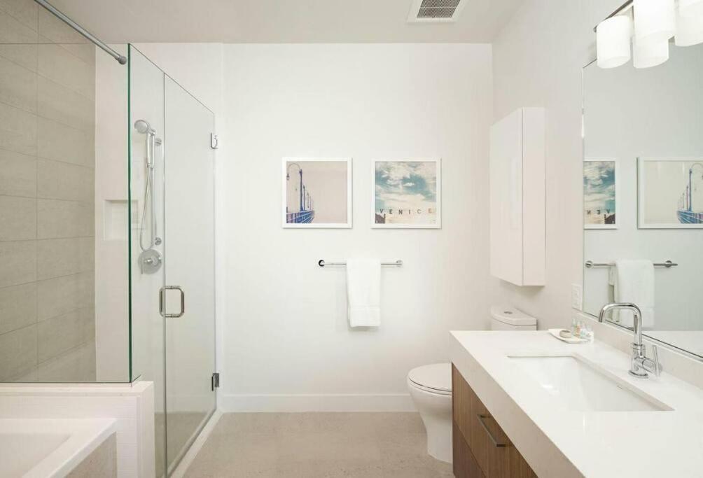 Top Floor High Rise 3 Bed Dtla Skyscraper Penthouse Los Angeles Bagian luar foto