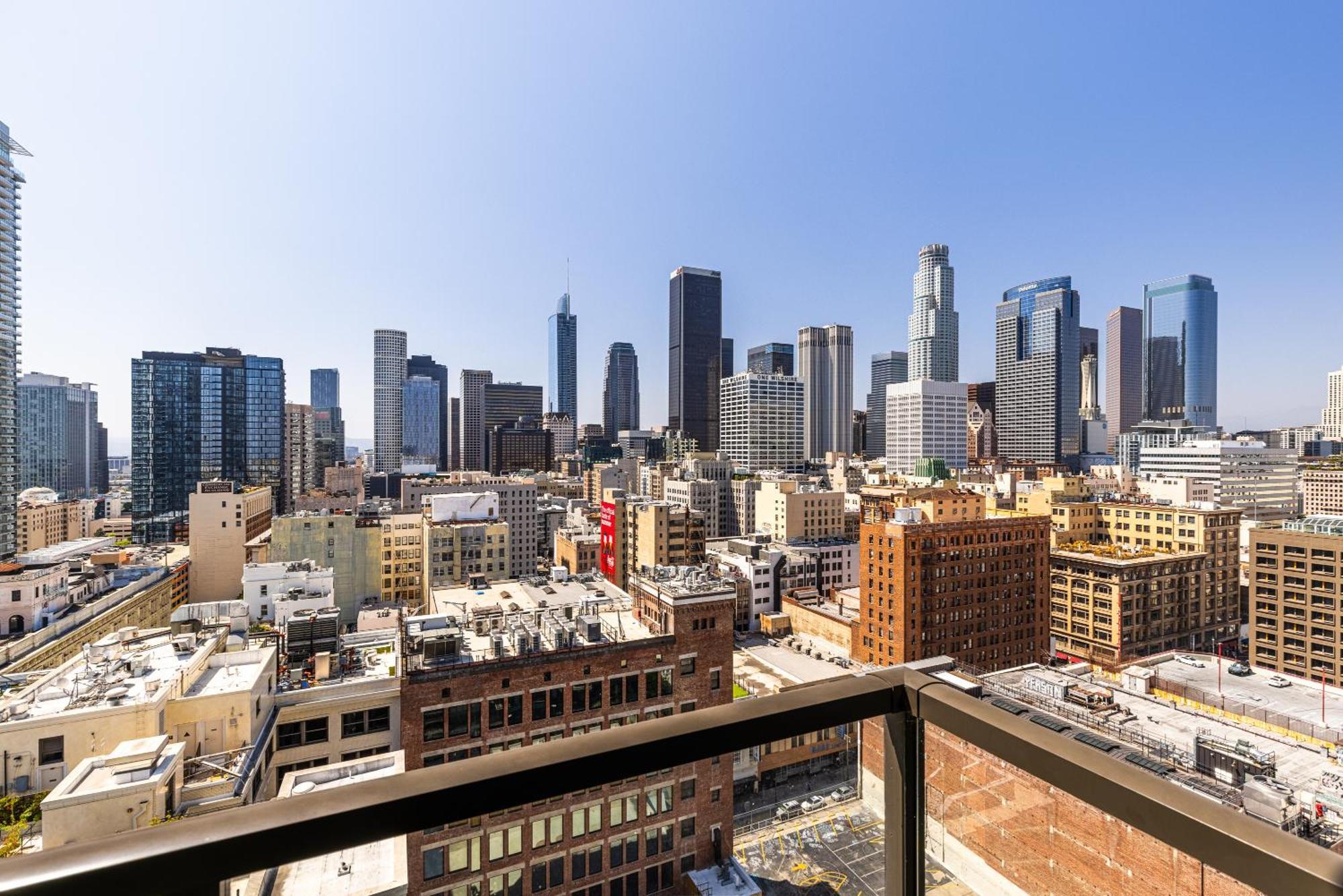 Top Floor High Rise 3 Bed Dtla Skyscraper Penthouse Los Angeles Bagian luar foto