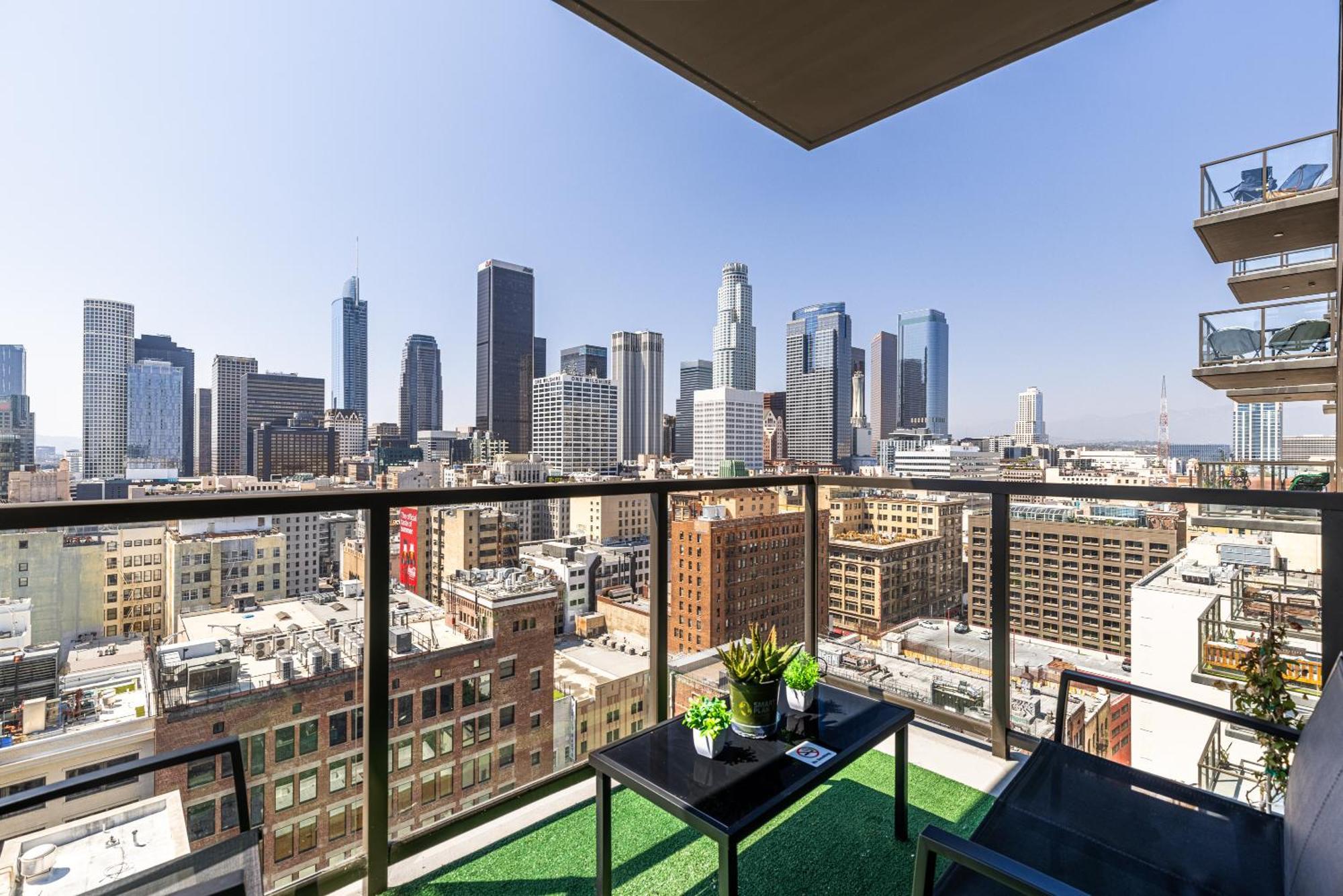Top Floor High Rise 3 Bed Dtla Skyscraper Penthouse Los Angeles Bagian luar foto